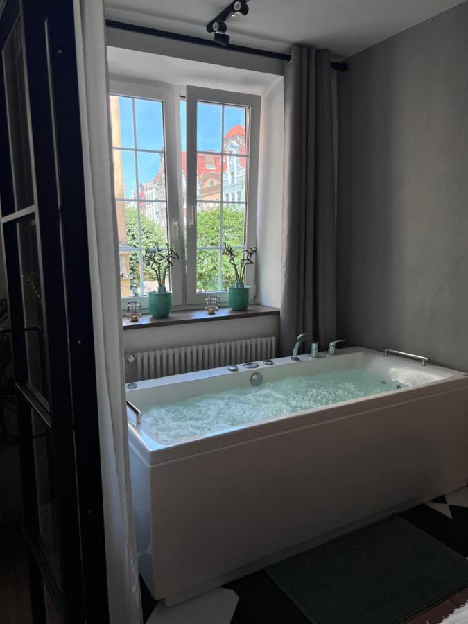 Holiday Apartment Old Town Gdansk With A Jacuzzi Eksteriør bilde